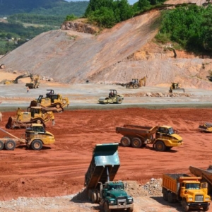 La logística trucks en faenas mineras chile